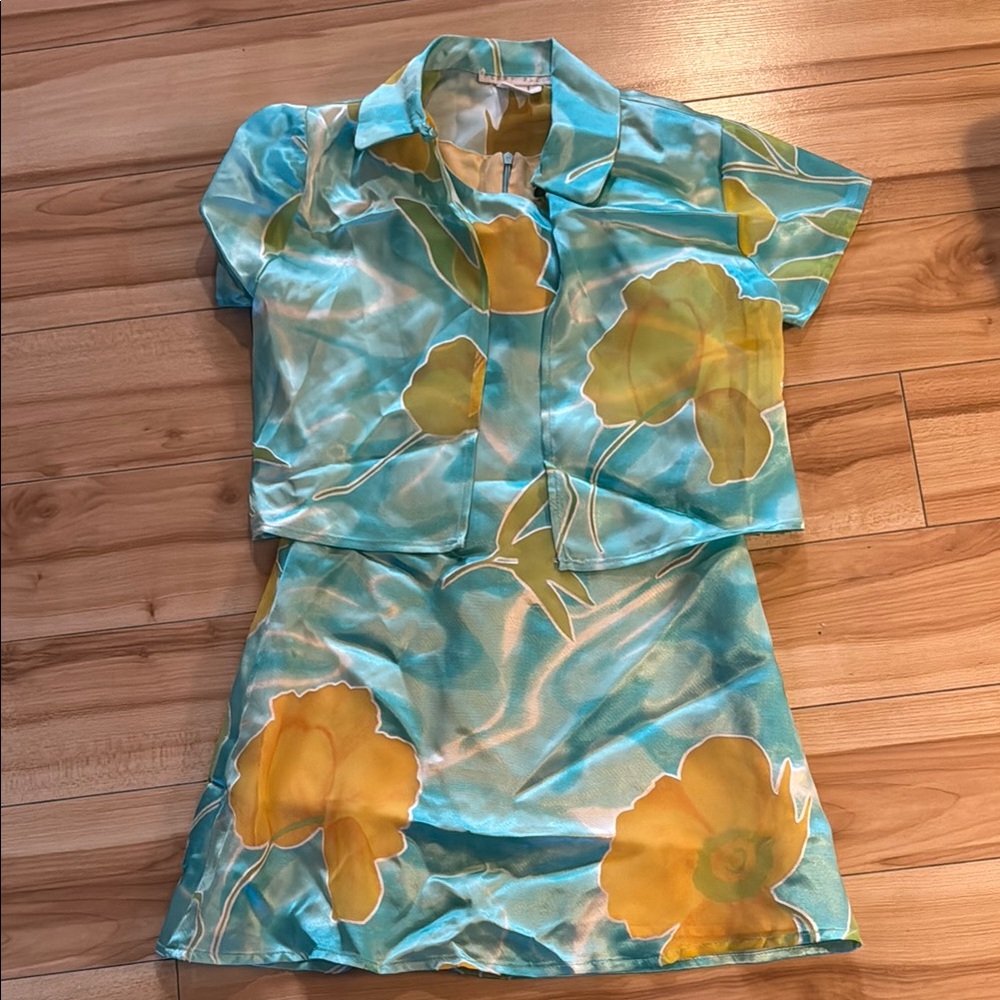 Perry Ellis Floral Blue and Yellow Dress Set Size 8